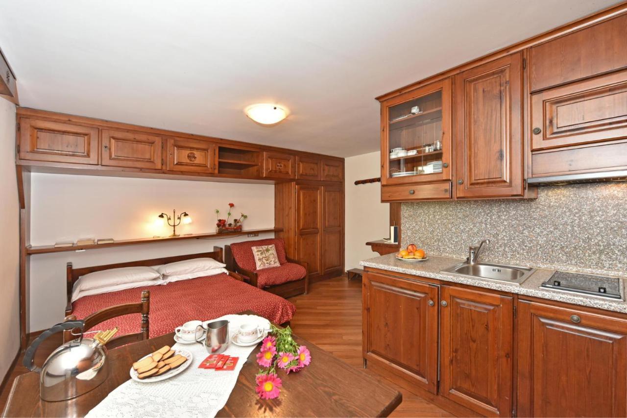 Residence Castelli Breuil-Cervinia Εξωτερικό φωτογραφία